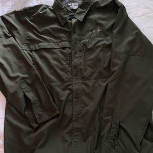 Under Armour Men’s Loose button down